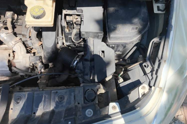 Used Peugeot 3008 2013 1.6THP Automatic Prestige Edition Engine Bay Left