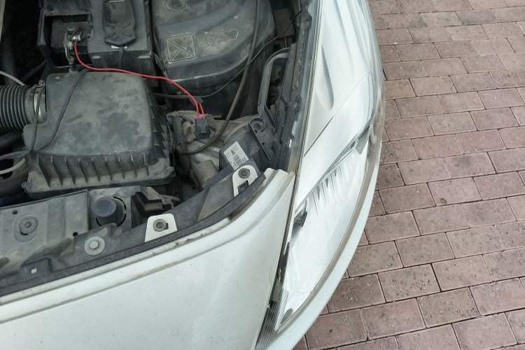 Used Peugeot 3008 2013 2.0L Automatic Classic Edition Engine Bay Left