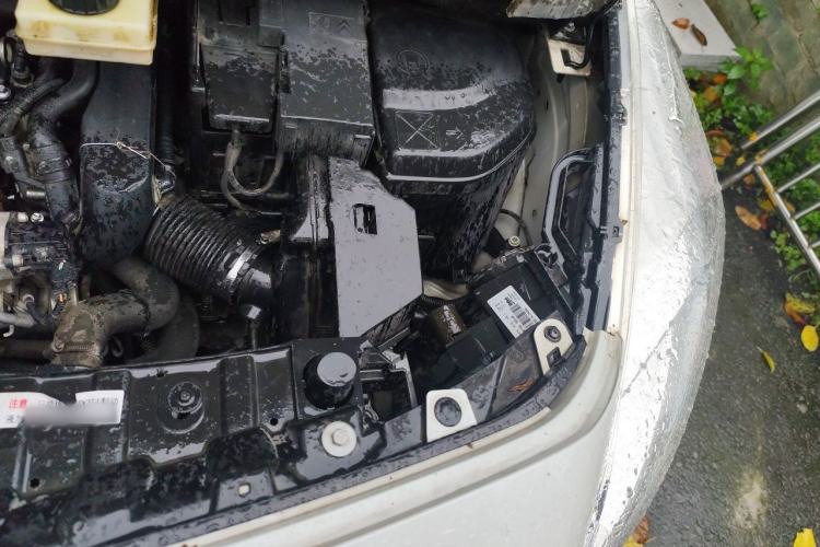 Used Peugeot 3008 2013 1.6THP Automatic Prestige Edition Engine Bay Left