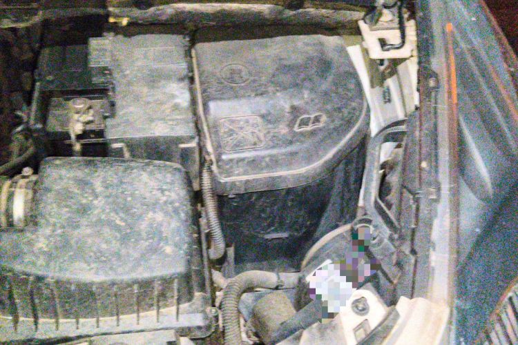 Used Peugeot 3008 2013 2.0L Manual Trend Edition Engine Bay Left