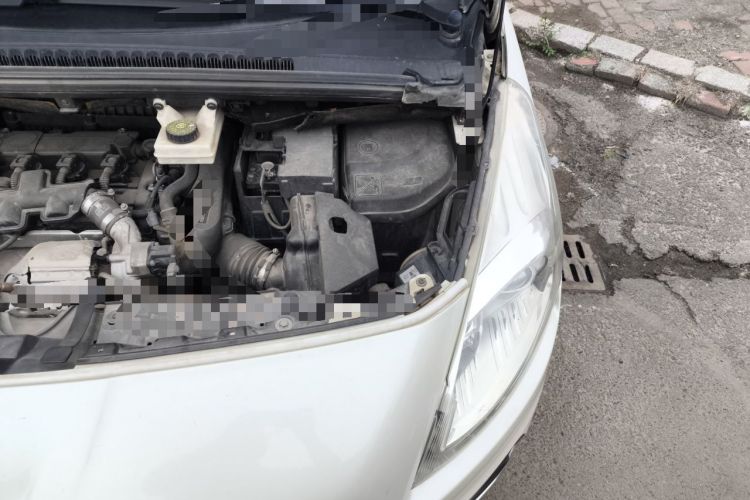 Used Peugeot 3008 2013 1.6THP Automatic Prestige Edition Engine Bay Left