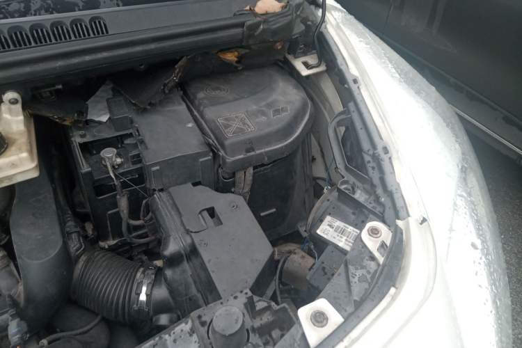 Used Peugeot 3008 2013 1.6THP Automatic Prestige Edition Engine Bay Left