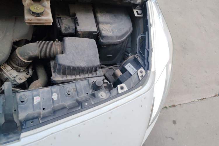 Used Peugeot 3008 2013 2.0L Automatic Trend Edition Engine Bay Left