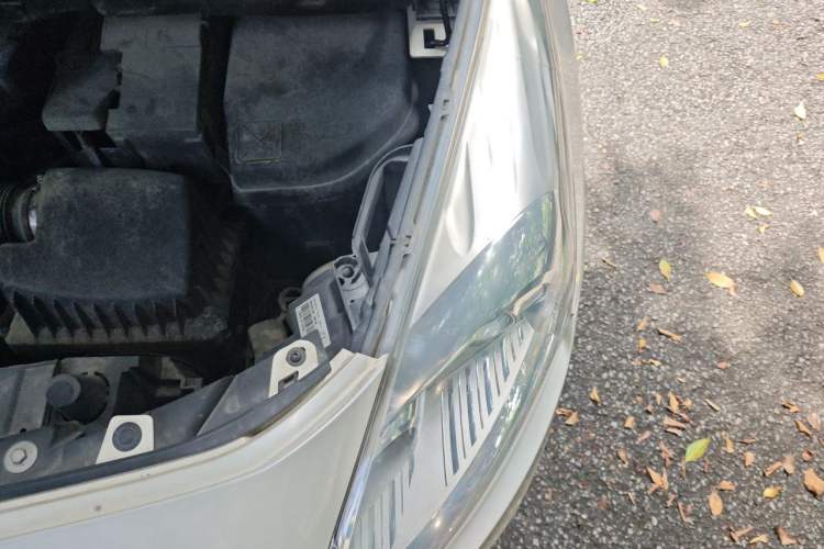Used Peugeot 3008 2013 2.0L Automatic Trend Edition Engine Bay Left