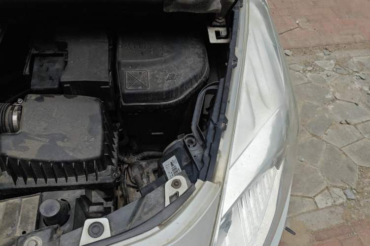 Used Peugeot 3008 2013 2.0L Automatic Trend Edition Engine Bay Left