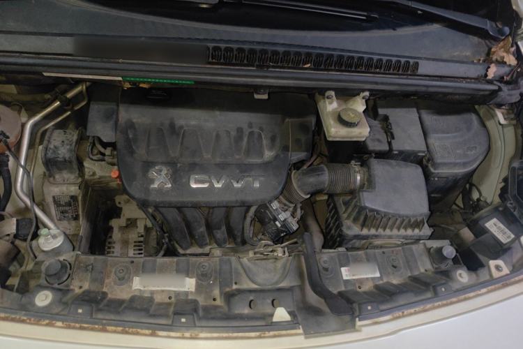 Used Peugeot 3008 2013 2.0L Automatic Trend Edition Engine Bay