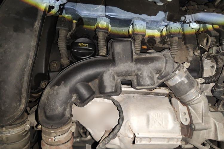 Used Peugeot 3008 2013 1.6THP Automatic Prestige Edition Engine Bay
