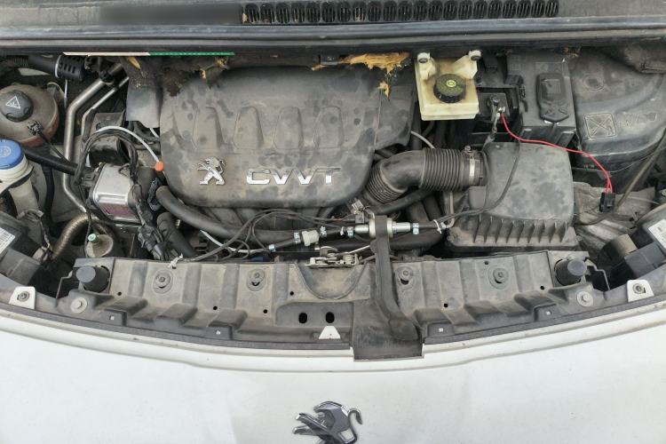 Used Peugeot 3008 2013 2.0L Automatic Classic Edition Engine Bay