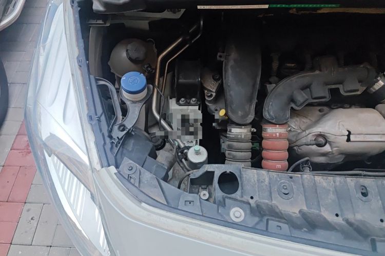Used Peugeot 3008 2013 1.6THP Automatic Prestige Edition Engine Bay Right