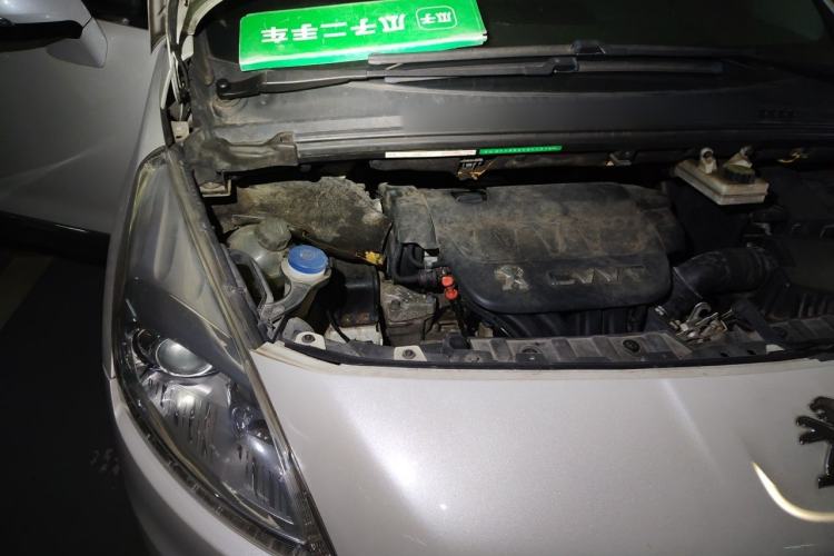 Used Peugeot 3008 2013 2.0L Automatic Trend Edition Engine Bay Right