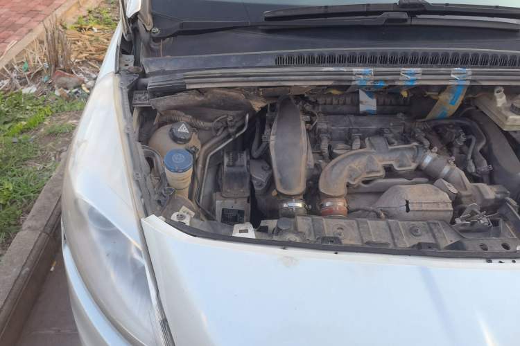 Used Peugeot 3008 2013 1.6THP Automatic Prestige Edition Engine Bay Right