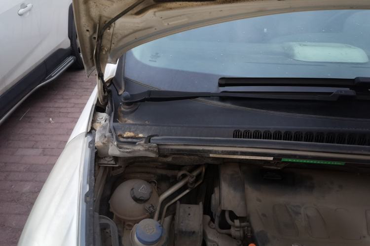 Used Peugeot 3008 2013 2.0L Automatic Trend Edition Engine Bay Right
