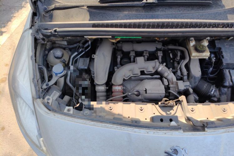 Used Peugeot 3008 2013 1.6THP Automatic Trend Edition Engine Bay Right