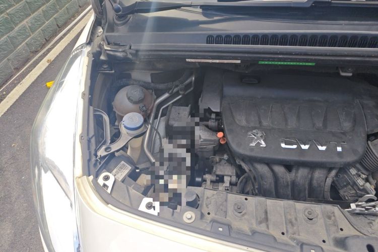 Used Peugeot 3008 2013 2.0L Automatic Trend Edition Engine Bay Right