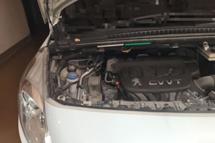 Used Peugeot 3008 2013 2.0L Automatic Trend Edition Engine Bay Right