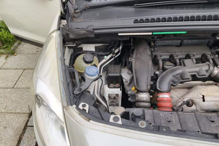 Used Peugeot 3008 2013 1.6THP Automatic Prestige Edition Engine Bay Right