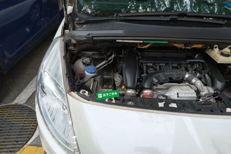 Used Peugeot 3008 2013 1.6THP Automatic Prestige Edition Engine Bay Right
