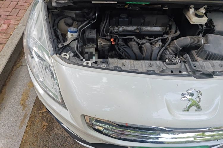Used Peugeot 3008 2013 2.0L Automatic Trend Edition Engine Bay Right