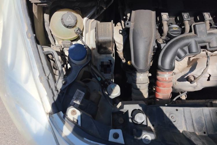 Used Peugeot 3008 2013 1.6THP Automatic Prestige Edition Engine Bay Right