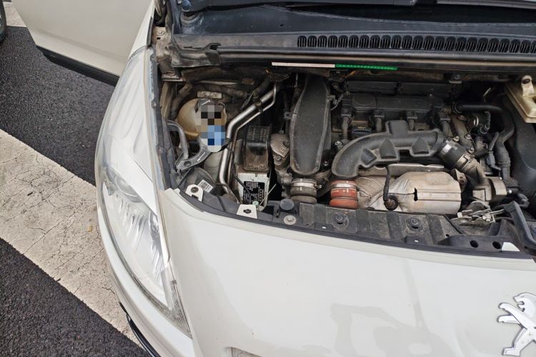 Used Peugeot 3008 2013 1.6THP Automatic Prestige Edition Engine Bay Right