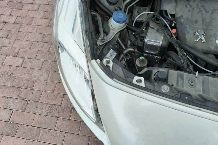 Used Peugeot 3008 2013 2.0L Automatic Classic Edition Engine Bay Right