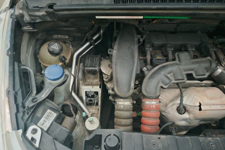 Used Peugeot 3008 2013 1.6THP Automatic Prestige Edition Engine Bay Right