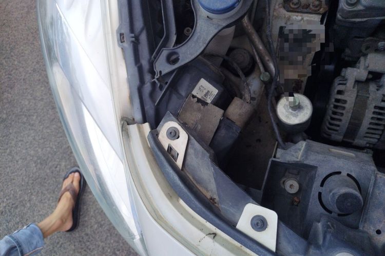 Used Peugeot 3008 2013 2.0L Automatic Trend Edition Engine Bay Right