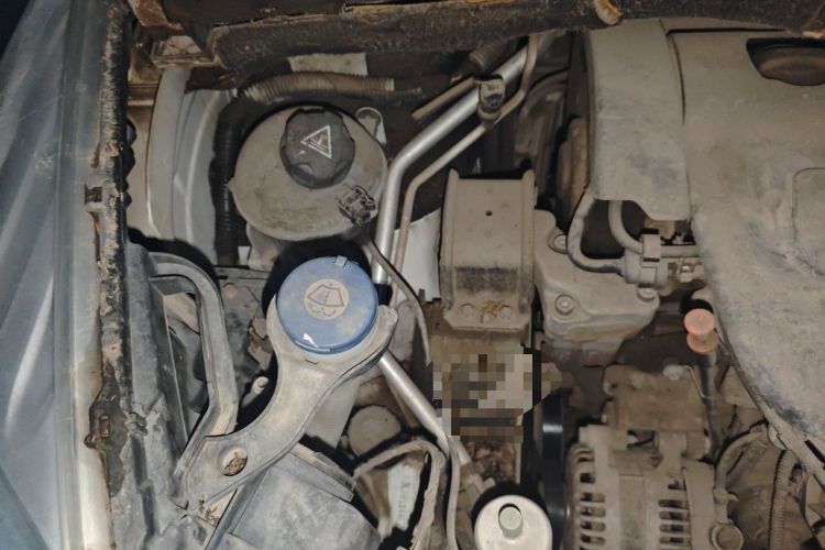 Used Peugeot 3008 2013 2.0L Automatic Trend Edition Engine Bay Right
