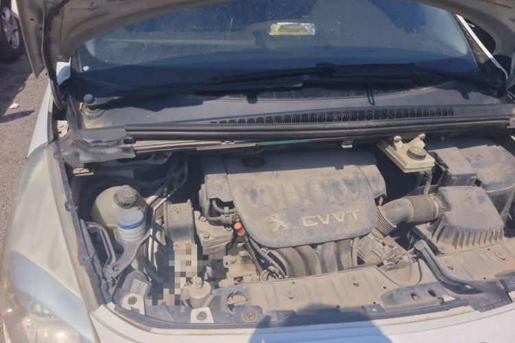Used Peugeot 3008 2013 2.0L Automatic Trend Edition Engine Bay Right