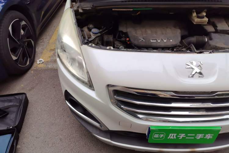 Used Peugeot 3008 2013 2.0L Automatic Classic Edition Engine Bay Right