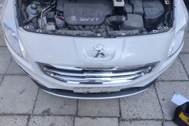 Used Peugeot 3008 2013 2.0L Automatic Trend Edition Engine Bay
