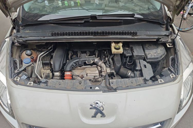 Used Peugeot 3008 2013 1.6THP Automatic Trend Edition Engine Bay