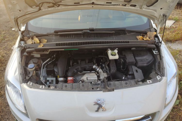 Used Peugeot 3008 2013 1.6THP Automatic Prestige Edition Engine Bay