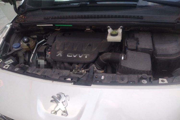 Used Peugeot 3008 2013 2.0L Automatic Trend Edition Engine Bay