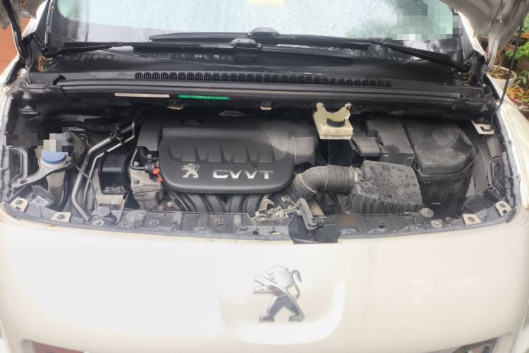 Used Peugeot 3008 2013 2.0L Automatic Trend Edition Engine Bay