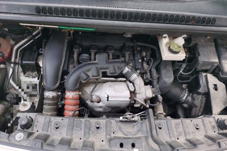 Used Peugeot 3008 2013 1.6THP Automatic Prestige Edition Engine Bay