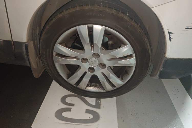 Used Peugeot 3008 2013 2.0L Automatic Trend Edition Exterior 1