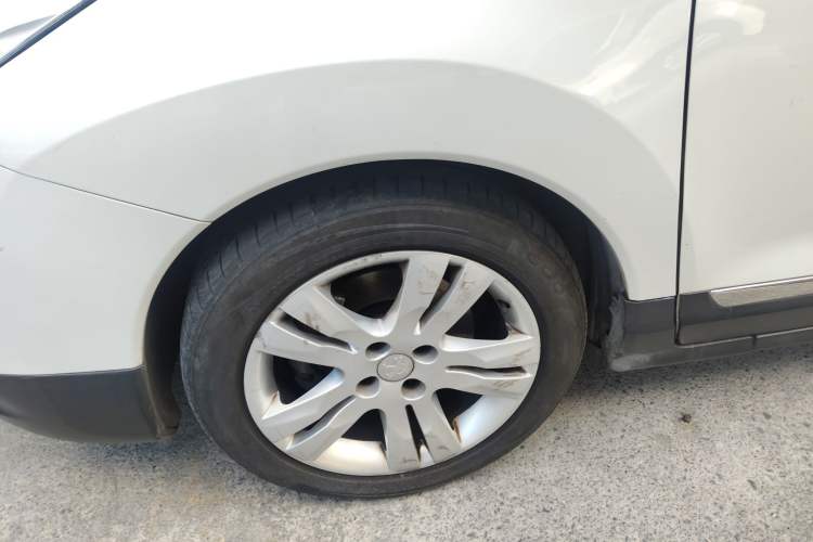 Used Peugeot 3008 2013 2.0L Automatic Trend Edition Exterior 4