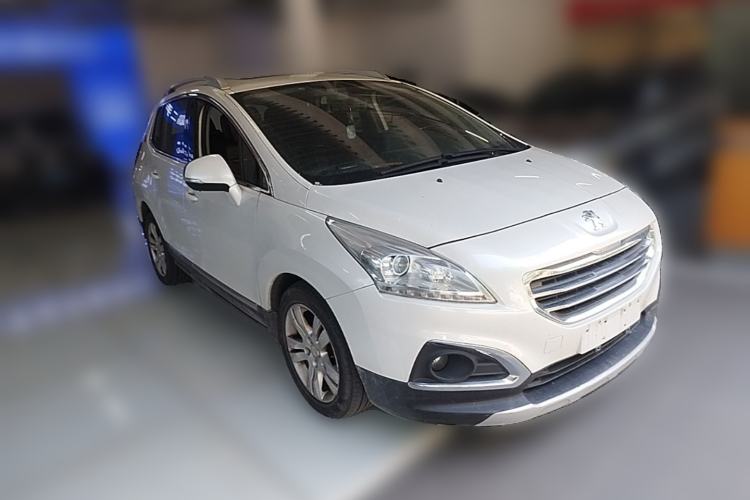 Used Peugeot 3008 2013 2.0L Automatic Trend Edition Front Right 45 Deg