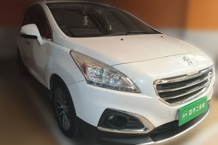 Used Peugeot 3008 2013 2.0L Automatic Trend Edition Front Right 45 Deg