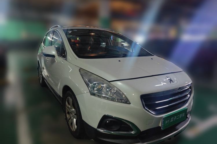 Used Peugeot 3008 2013 2.0L Automatic Trend Edition Front Right 45 Deg