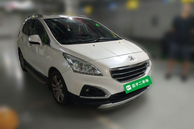 Used Peugeot 3008 2013 1.6THP Roland Garros Edition Front Right 45 Deg