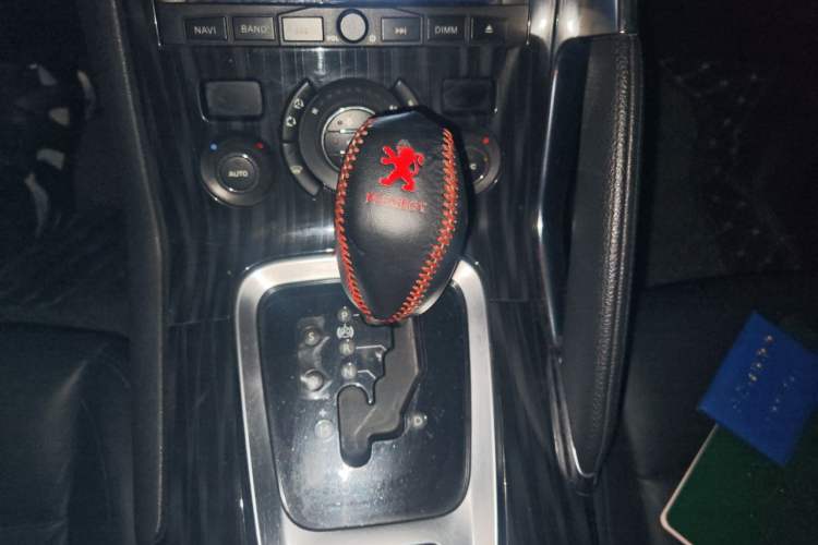 Used Peugeot 3008 2013 1.6THP Roland Garros Edition Gear Lever