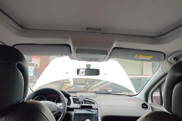 Used Peugeot 3008 2013 1.6THP Automatic Trend Edition Headliner