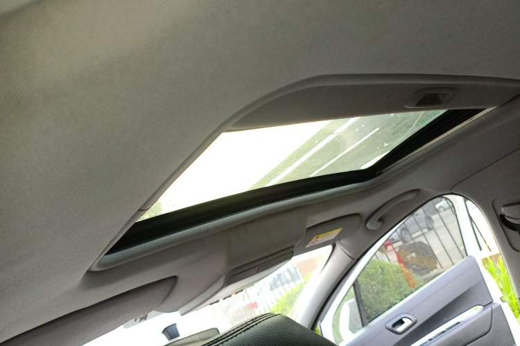 Used Peugeot 3008 2013 2.0L Automatic Trend Edition Headliner