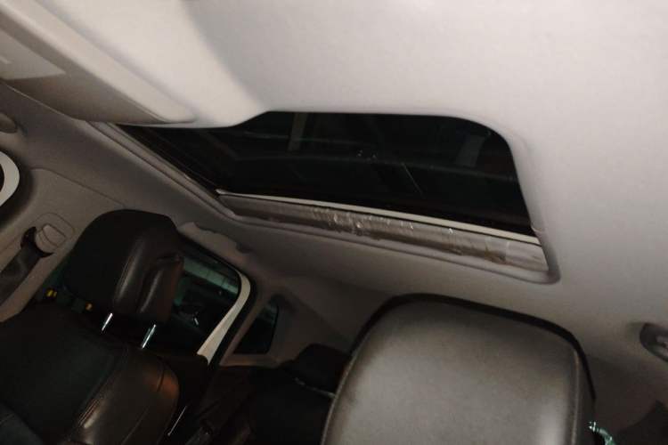 Used Peugeot 3008 2013 2.0L Automatic Trend Edition Headliner
