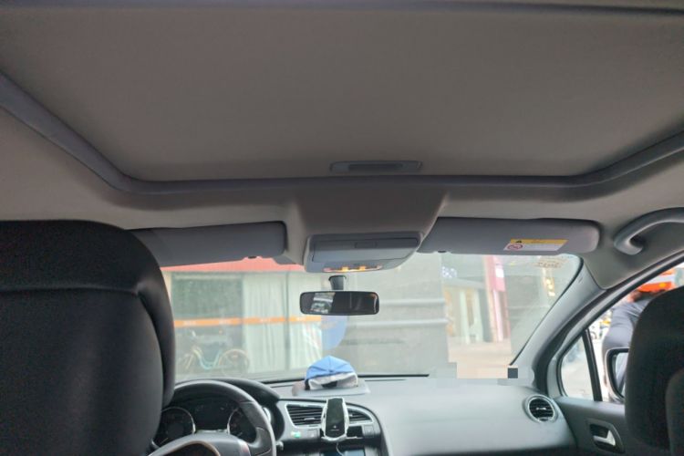 Used Peugeot 3008 2013 2.0L Automatic Trend Edition Headliner