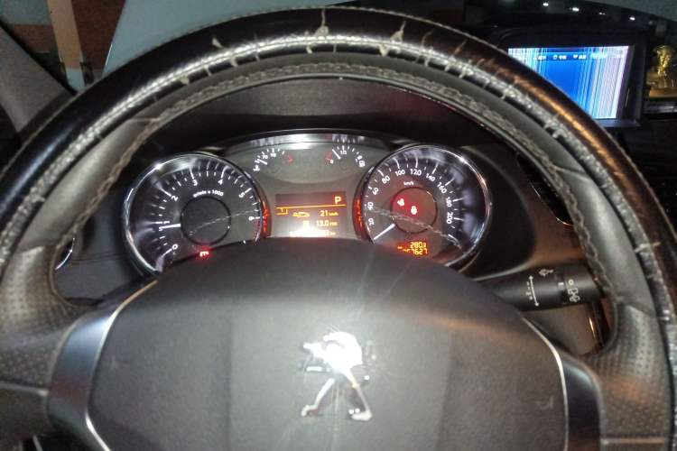 Used Peugeot 3008 2013 2.0L Automatic Trend Edition Instrument Cluster