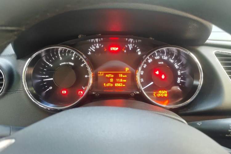 Used Peugeot 3008 2013 1.6THP Automatic Prestige Edition Instrument Cluster