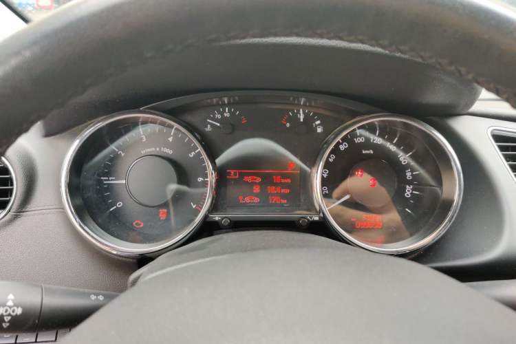 Used Peugeot 3008 2013 2.0L Automatic Trend Edition Instrument Cluster